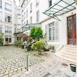 Paris Rooftop Views Cosy Separate Living Stay