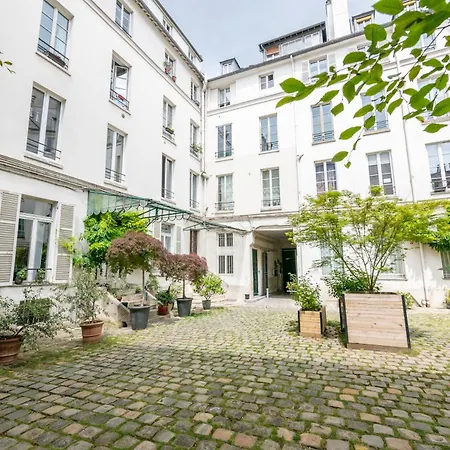 Rooftop Views Cosy Separate Living * Parigi