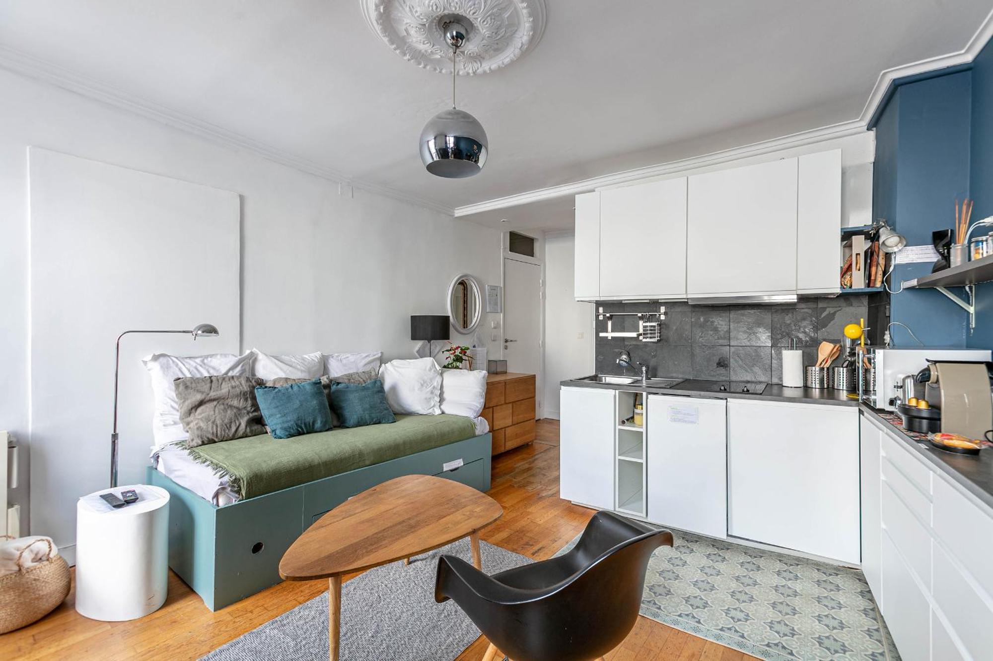Rooftop Views Cosy Separate Living Paris