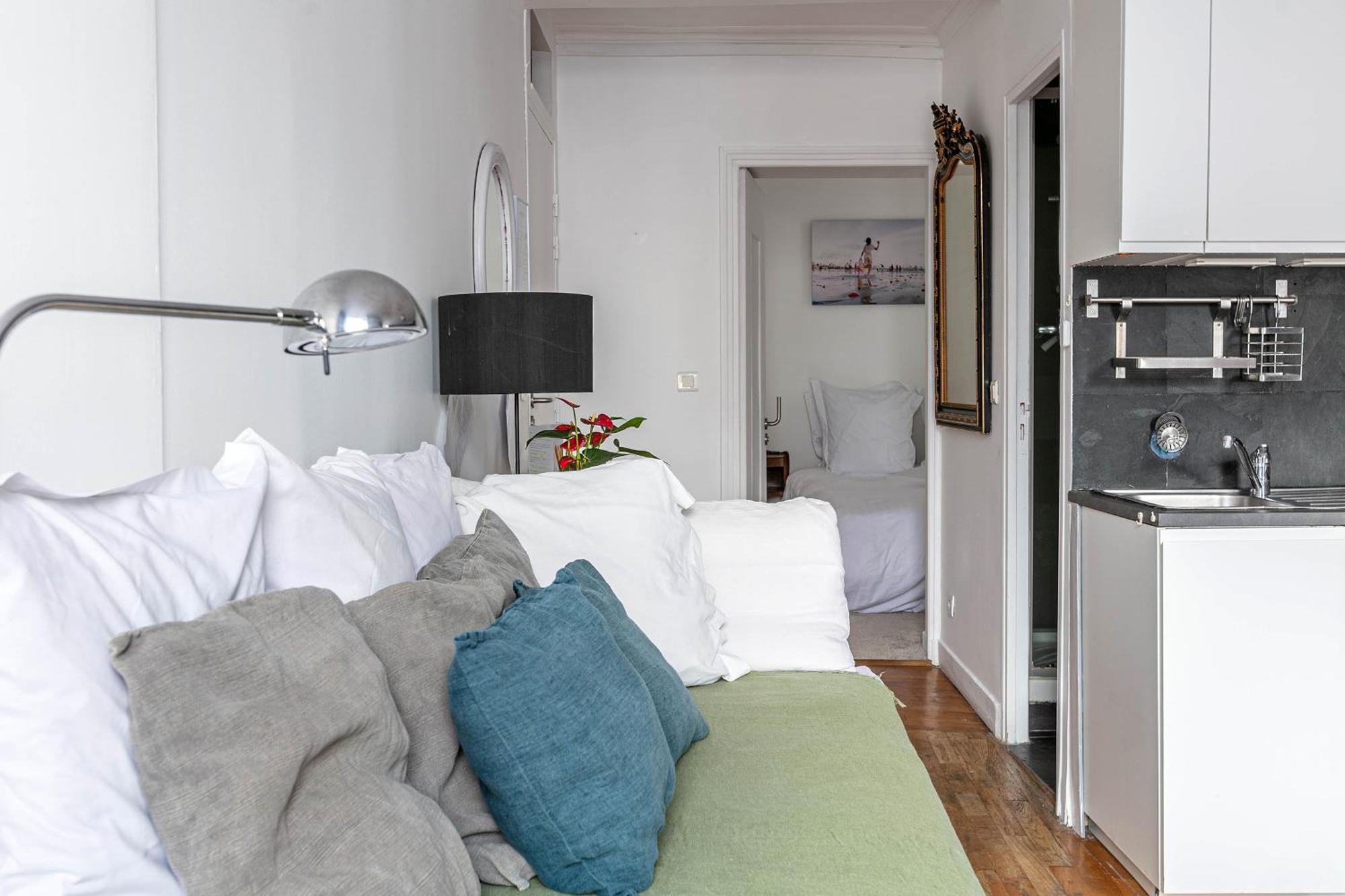 Apartment Rooftop Views Cosy Separate Living Paris