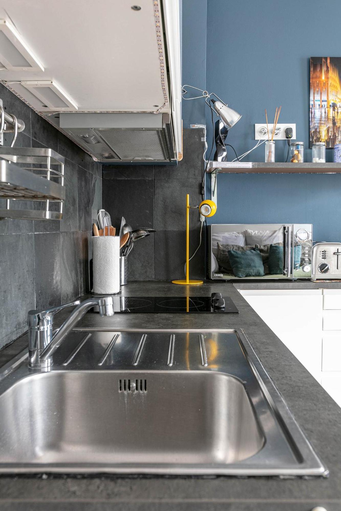 Rooftop Views Cosy Separate Living Apartment Paris